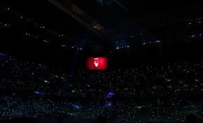 为什么博彩软件的 UI 设计越来越像专业的股票交易终端？（为何博彩软件界面正向专业股票交易终端靠拢？）